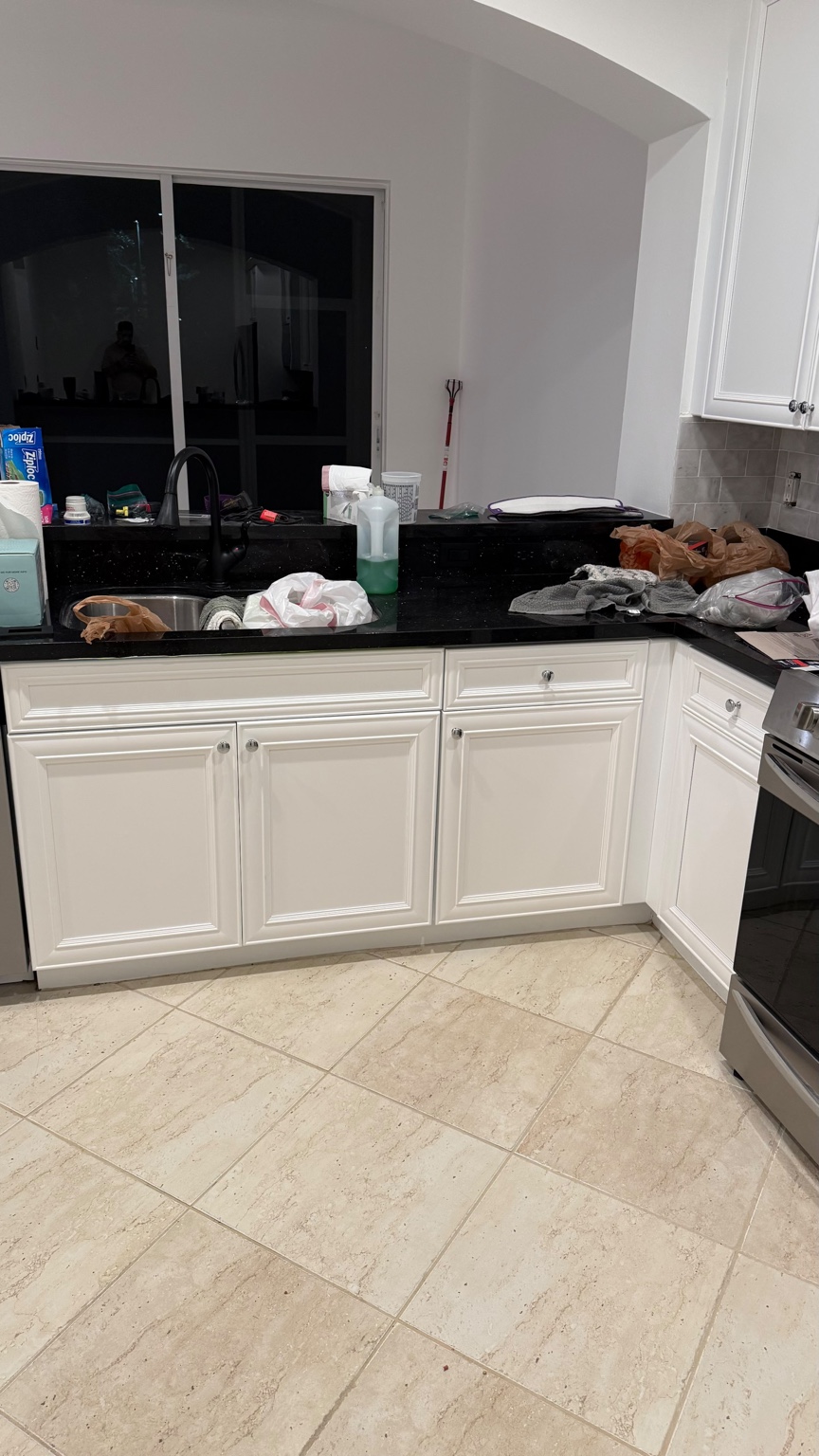 Cabinet Refinishing project photo 1